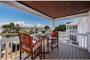 4834 BEACH DRIVE, ST PETERSBURG, FL 33705 - MLS#MFRTB8484384