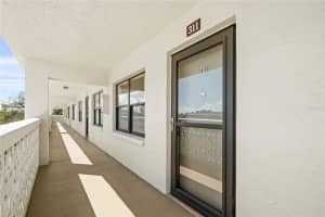 4910 Bay St Ne #311, ST PETERSBURG