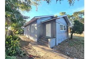 2001 11th St S, ST PETERSBURG 2001 11th St S, ST PETERSBURG