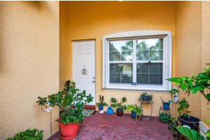 15812 AURORA LAKE CIRCLE, WIMAUMA, FL 33598 - MLS#MFRTB8484576