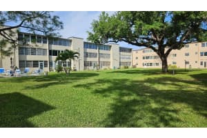 4600 98TH WAY, ST PETERSBURG, FL 33708 - MLS#MFRTB8484650