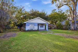 907 CENTER STREET, PLANT CITY, FL 33563 - MLS#MFRTB8484663