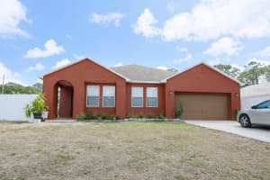 549 White Plains Ave Sw, PALM BAY
