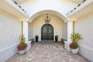 565 CRYSTAL DRIVE, MADEIRA BEACH, FL 33708 - MLS#MFRTB8484714