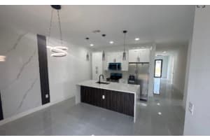 317 URBANA, LEHIGH ACRES, FL 33972 - MLS#MFRTB8484771