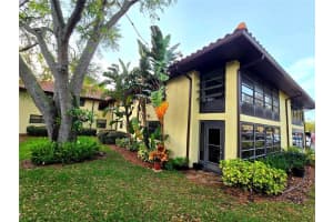 2009 Hammock Pine Blvd #2009, CLEARWATER 2009 Hammock Pine Blvd #2009, CLEARWATER