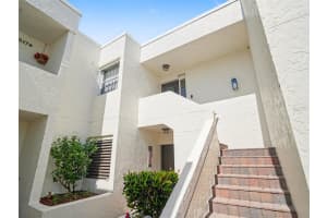 5174 MARSH FIELD LANE, SARASOTA, FL 34235 - MLS#MFRTB8484850