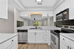 10167 SAILWINDS BOULEVARD, LARGO, FL 33773 - MLS#MFRTB8484935