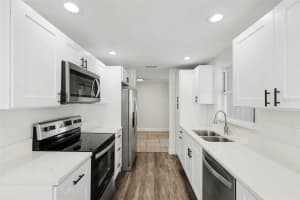 8907 LEEWARD DRIVE, TAMPA, FL 33634 - MLS#MFRTB8484967