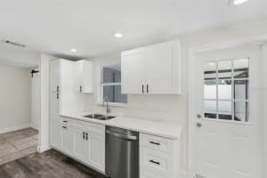 8907 LEEWARD DRIVE, TAMPA, FL 33634 - MLS#MFRTB8484967