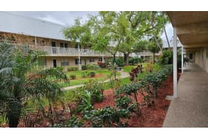 10035 63RD AVENUE, ST PETERSBURG, FL 33708 - MLS#MFRTB8485012