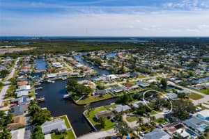 9665 2ND STREET, ST PETERSBURG, FL 33702 - MLS#MFRTB8485017