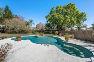 1221 MAGDALENE GROVE AVENUE, TAMPA, FL 33613 - MLS#MFRTB8485187