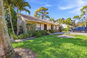 36 WINDRUSH BAY DRIVE, TARPON SPRINGS, FL 34689 - MLS#MFRTB8485215