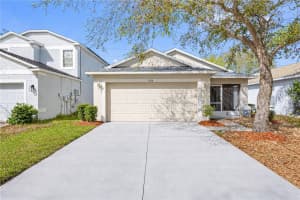 7924 Carriage Pointe Dr, GIBSONTON