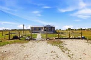 1885 FAR POINTE DRIVE, ARCADIA, FL 34266 - MLS#MFRTB8485345