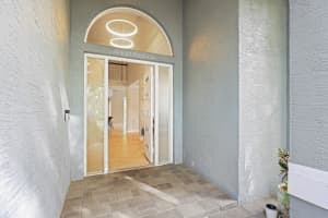 5208 LAUREL POINTE DRIVE, VALRICO, FL 33596 - MLS#MFRTB8485548