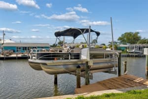 10443 WATERBIRD WAY, BRADENTON, FL 34209 - MLS#MFRTB8485599