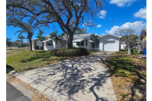 469 80TH WAY, ST PETE BEACH, FL 33706 - MLS#MFRTB8485671