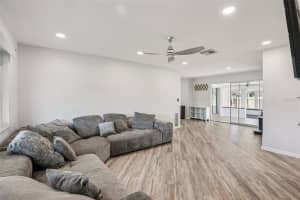 10569 LAKE VISTA DRIVE, SEMINOLE, FL 33772 - MLS#MFRTB8485677