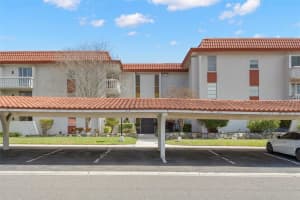 1001 Pearce Dr #302, CLEARWATER