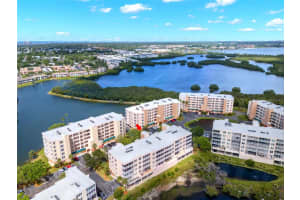 6475 SHORELINE DRIVE, ST PETERSBURG, FL 33708 - MLS#MFRTB8485745