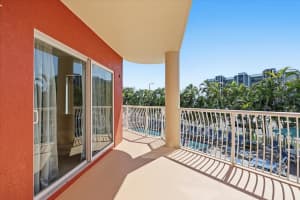MLS# MFRTB8485828, Treasure Island, Florida 33706