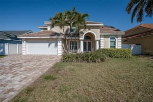 906 LANDMARK CIRCLE, ST PETERSBURG, FL 33715 - MLS#MFRTB8485877