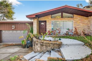 10820 LINDA VISTA LANE, DADE CITY, FL 33525 - MLS#MFRTB8485961