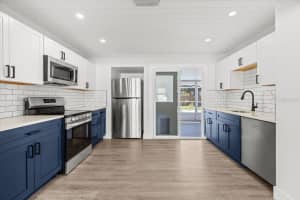 124 85TH AVENUE, ST PETERSBURG, FL 33702 - MLS#MFRTB8486019