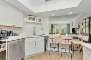 7400 SUN ISLAND DRIVE, SOUTH PASADENA, FL 33707 - MLS#MFRTB8486074