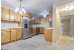 11201 122ND AVENUE, LARGO, FL 33778 - MLS#MFRTB8486076