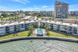 7401 BAY ISLAND DRIVE, SOUTH PASADENA, FL 33707 - MLS#MFRTB8486081