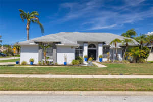 7437 CHELTNAM COURT, NEW PORT RICHEY, FL 34655 - MLS#MFRTB8486157