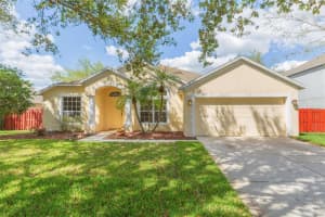 304 APACHE LANE, SEFFNER, FL 33584 - MLS#MFRTB8486196