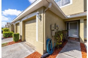 11231 KAPOK GRAND CIRCLE, ST PETERSBURG, FL 33708 - MLS#MFRTB8486237