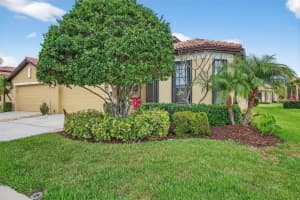 5658 SUNSET FALLS DRIVE, APOLLO BEACH, FL 33572 - MLS#MFRTB8486277