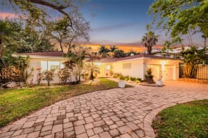 490 COFFEE POT RIVIERA NE, ST PETERSBURG, FL 33704 - MLS#MFRTB8486307