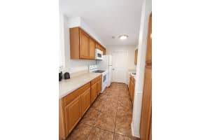 3975 PORPOISE DRIVE, ST PETERSBURG, FL 33705 - MLS#MFRTB8486312