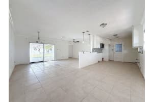 7454 LOCUST STREET, ST PETERSBURG, FL 33702 - MLS#MFRTB8486355