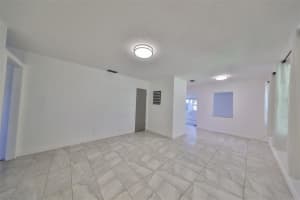 3908 WALLACE AVENUE, TAMPA, FL 33611 - MLS#MFRTB8486401