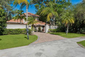 813 WEST SHORE BOULEVARD, TAMPA, FL 33609 - MLS#MFRTB8486407