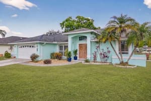 3907 57th Pl E, BRADENTON