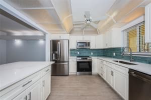 4700 COVE CIRCLE, ST PETERSBURG, FL 33708 - MLS#MFRTB8486463