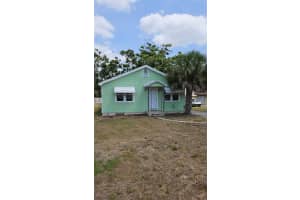 3825 49TH AVENUE, ST PETERSBURG, FL 33714 - MLS#MFRTB8486507