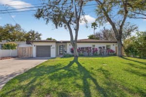 8848 SUNLIT COVE DRIVE, ST PETERSBURG, FL 33702 - MLS#MFRTB8486599