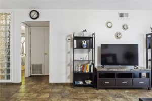 1700 16TH COURT, GAINESVILLE, FL 32608 - MLS#MFRTB8486661