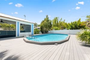 428 Klosterman Rd W Palm Harbor, FL 34683 - Off Market