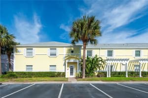 237 Seahorse Dr Se #h, ST PETERSBURG