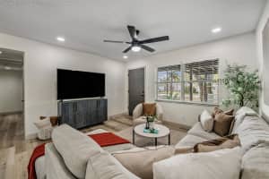 7619 33RD AVENUE, ST PETERSBURG, FL 33710 - MLS#MFRTB8486695